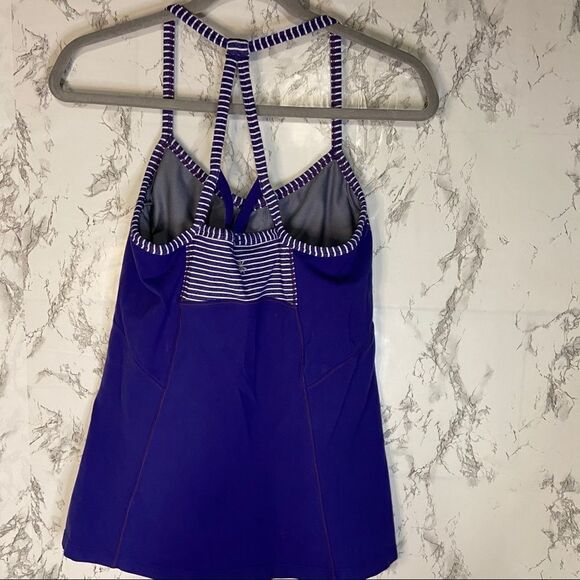 Athleta Purple Fulfillment tank with built in bra size medium - Picture 2 of 5